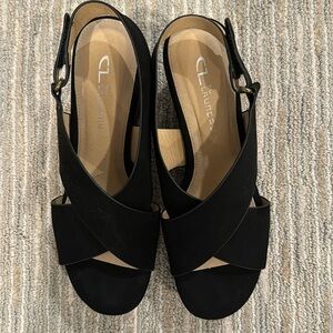 Chinese Laundry NWOT black suede platform sandals
